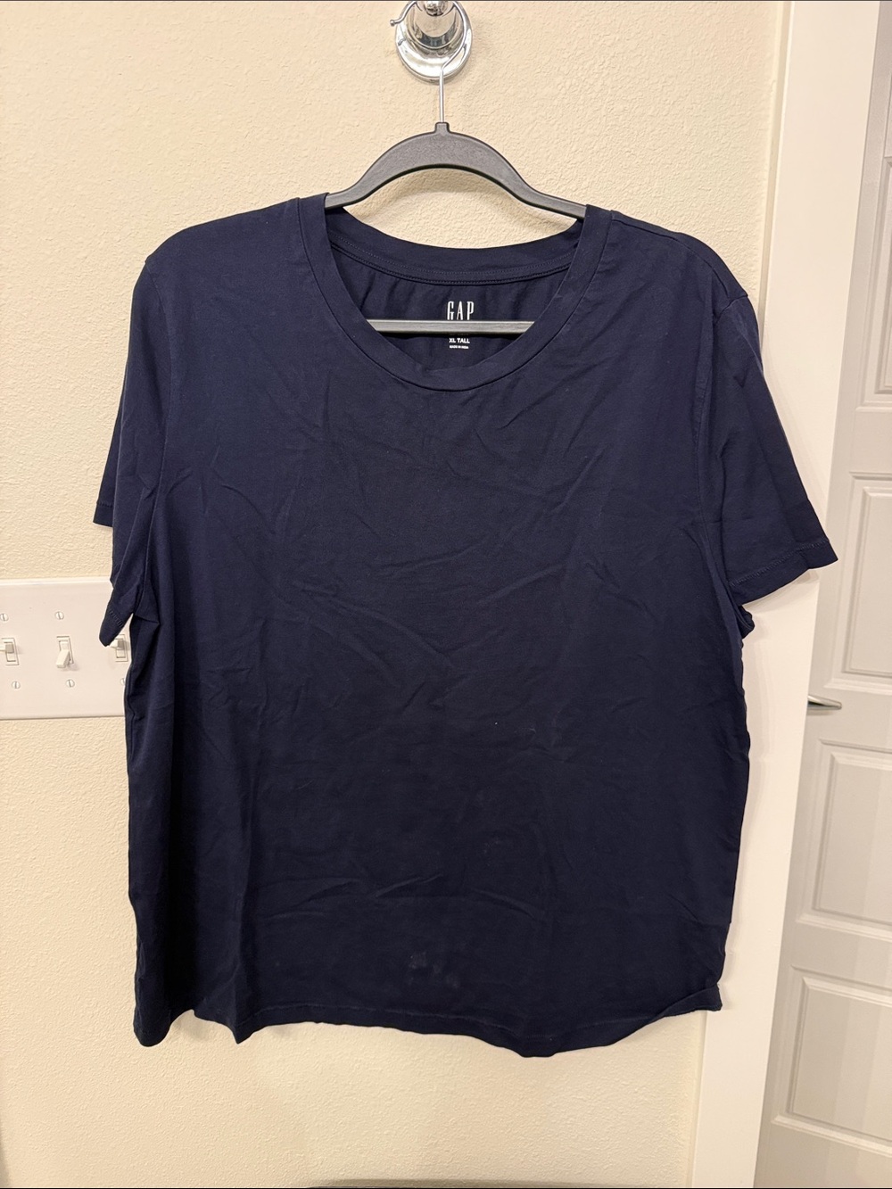 GAP Women's Navy Short Sleeve Crew Tee